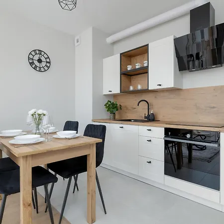 Bright Apartment Park Lotnikow Near Tauron Arena Krakow By Noclegi Renters Exterior photo